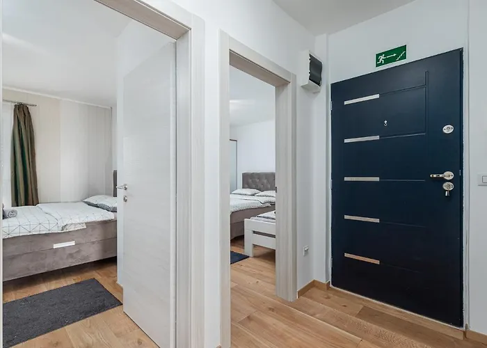 Massa Apartment 200 M To The See